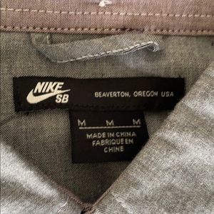 Nike SB LS Button up